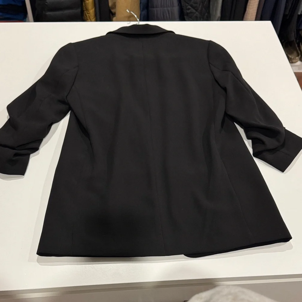 H&M Women's Black Blazer - Picture 4 of 4
